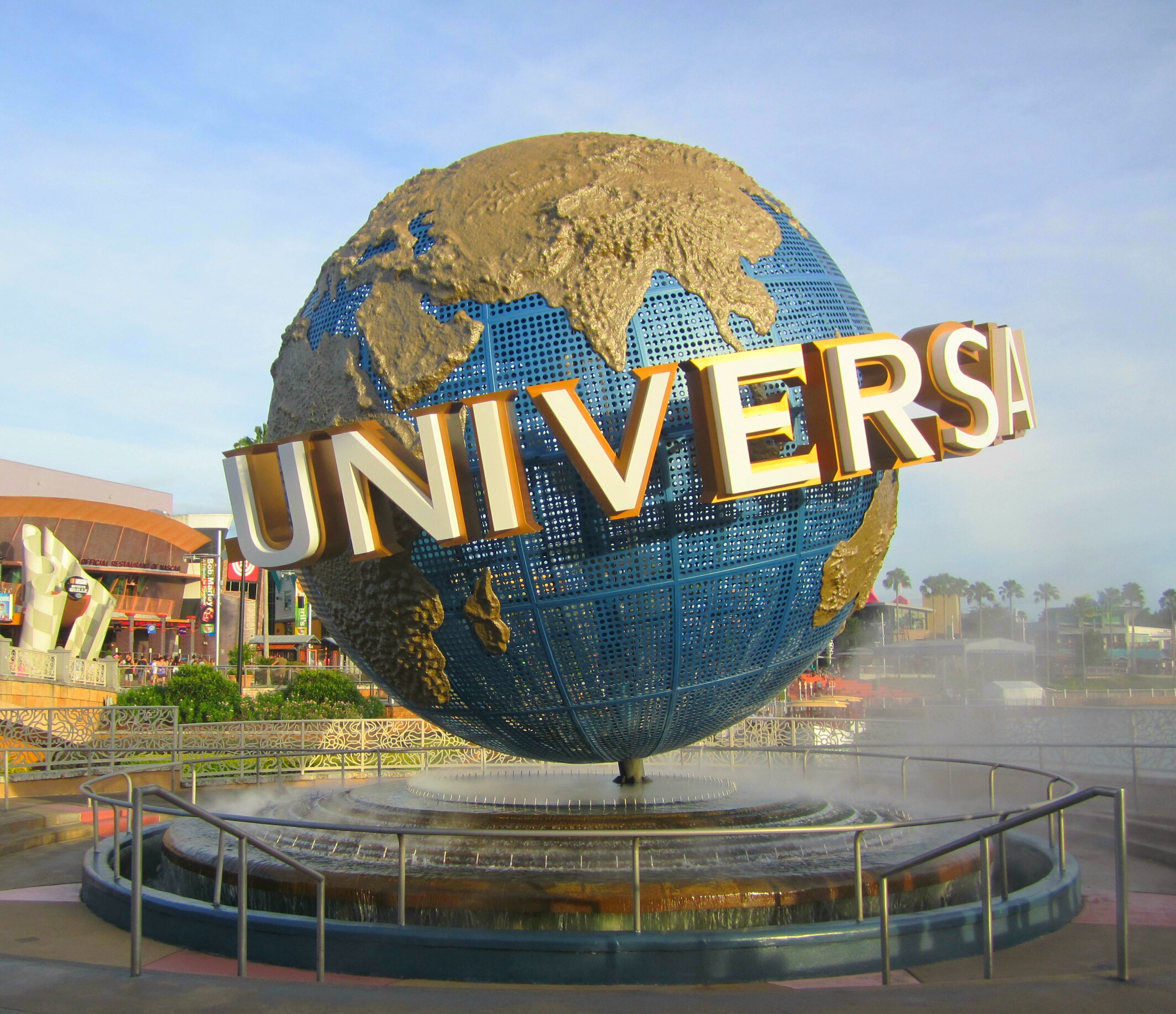 how-to-do-universal-studios-and-islands-of-adventure-in-one-day-mint-notion