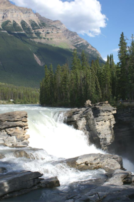 10 Amazing Bucket List Adventures In Canada - Mint Notion